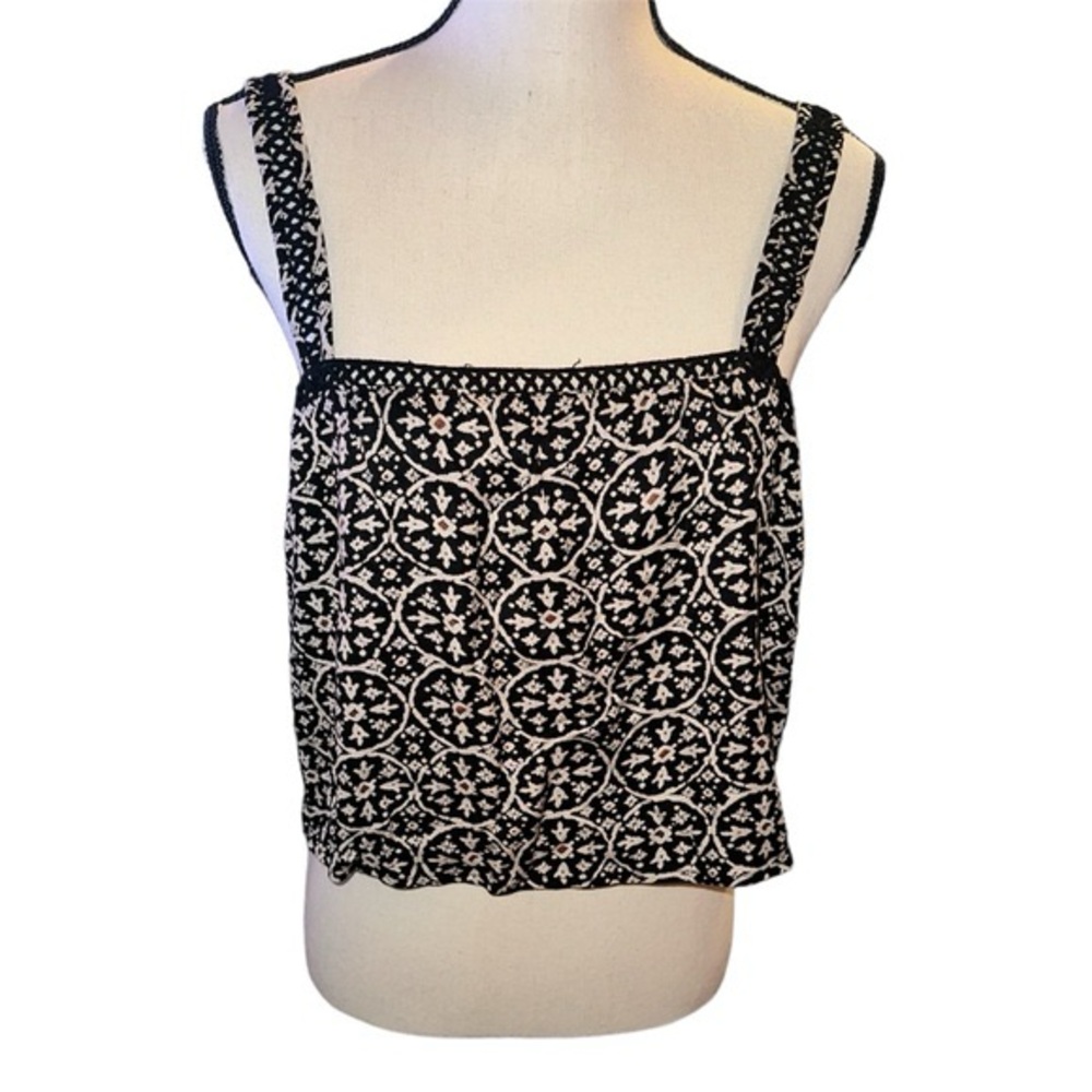 Amuse Society Black and White Fitted Crop Camisole